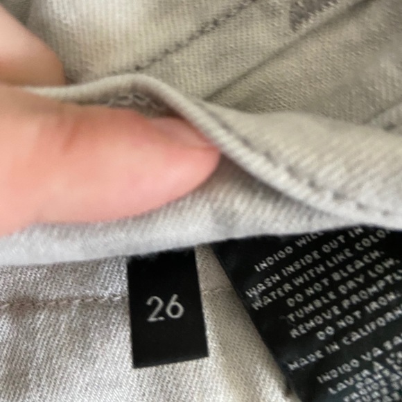 J Brand Mid-Rise 811 Rail Jeans in Fame - Picture 4 of 5